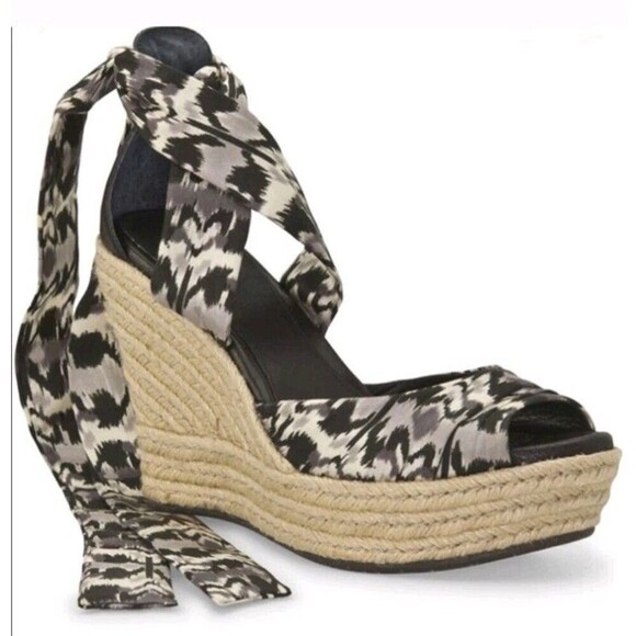 Ugg Australia Lucianna Espadrilles  Sandals Size 9 Wedge Black Gray Strappy - Picture 2 of 6